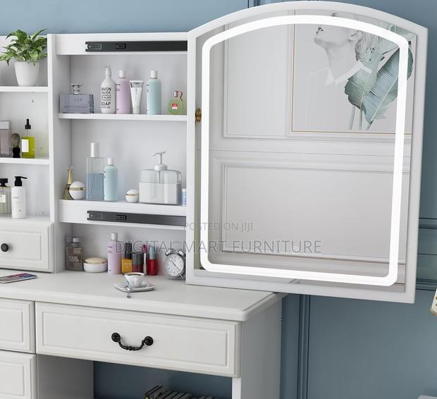 White Cosmetic Storage for Madam - thumbnail 9