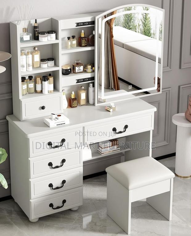 White Cosmetic Storage for Madam - thumbnail 11