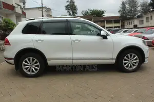 Volkswagen Touareg 2018 White