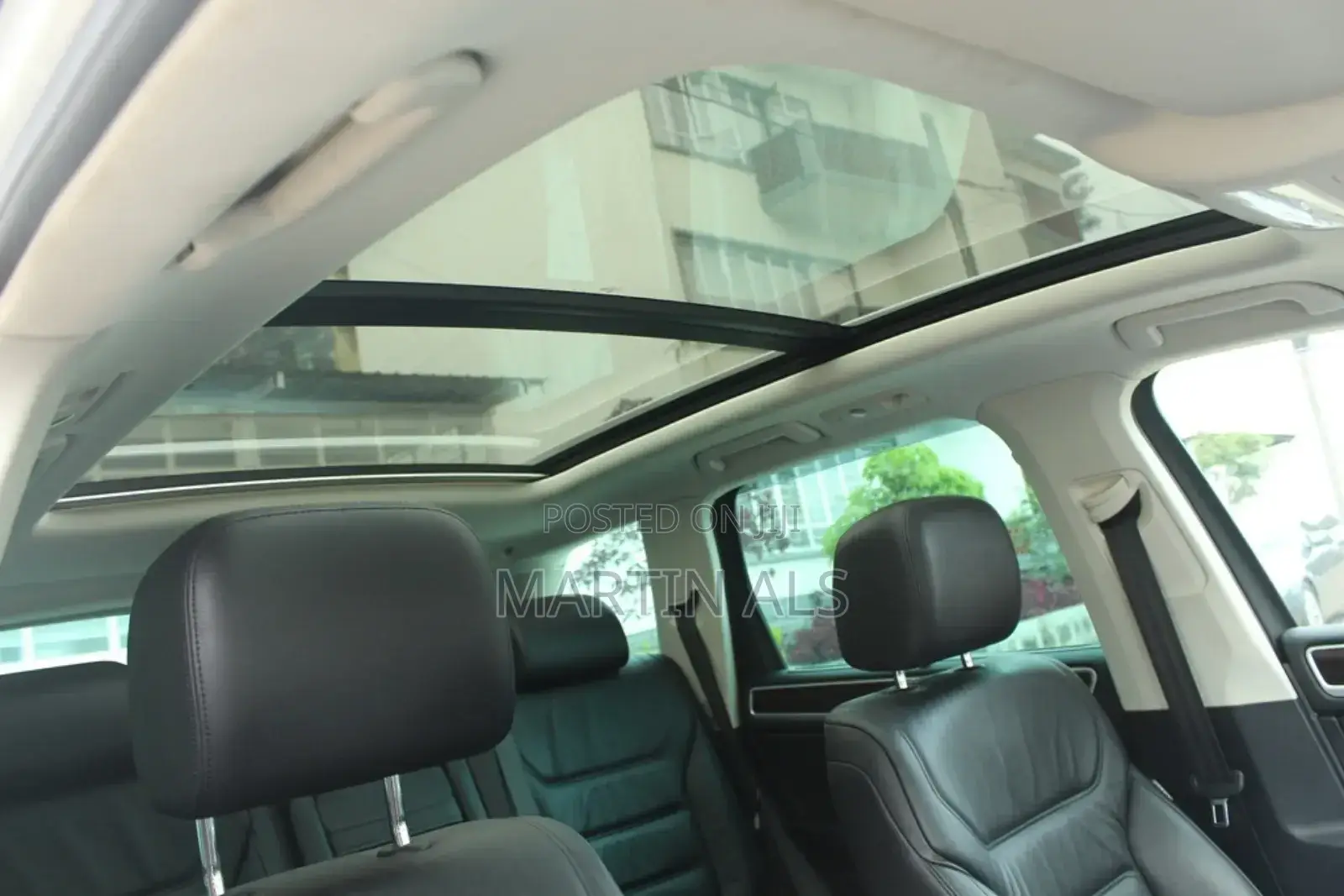 Volkswagen Touareg 2018 White