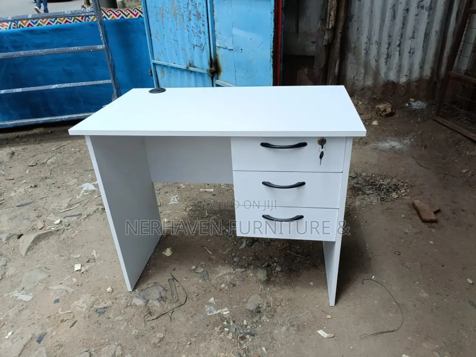 0.9m Office Study Desk -- White