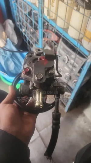 Powersteering Pump Mistubishi Lancer Cedia