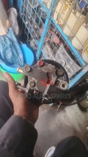 Powersteering Pump Mistubishi Lancer Cedia