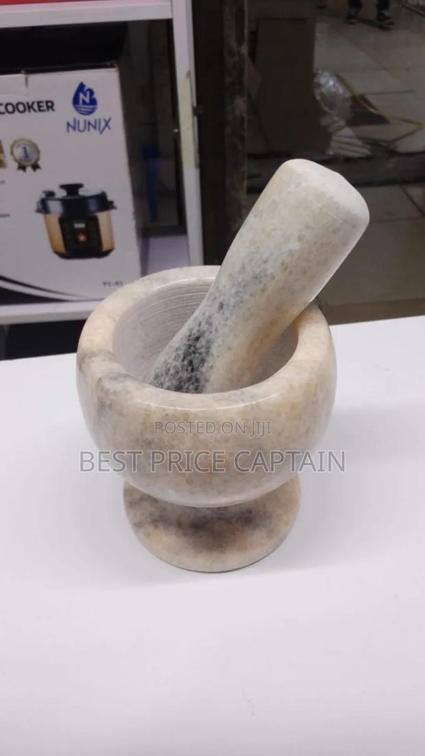 Ceramic Motor and Pestle - main view