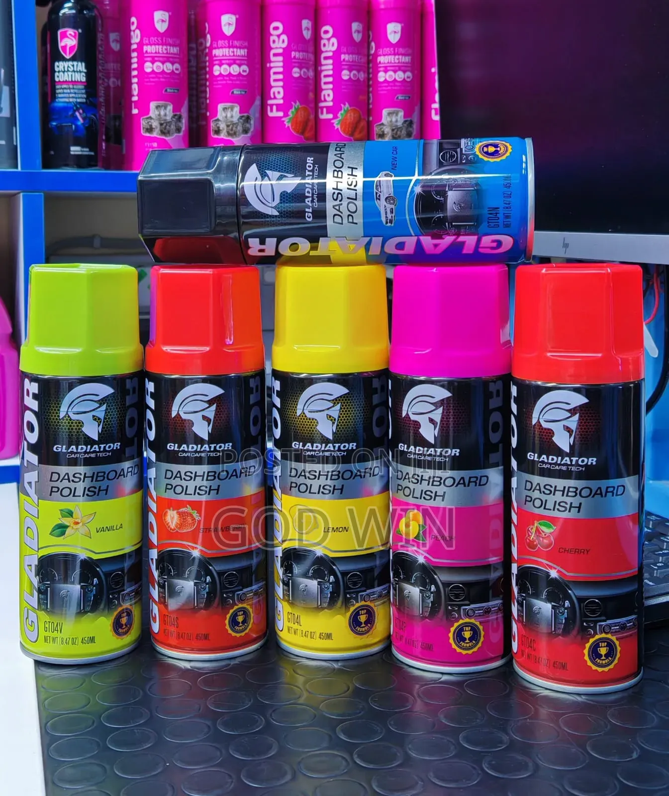 Dashboard Spray Shine Protects