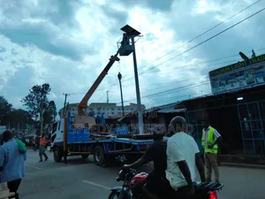 Crane at Hand for Hoisting Solutions