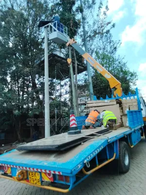 Crane at Hand for Hoisting Solutions