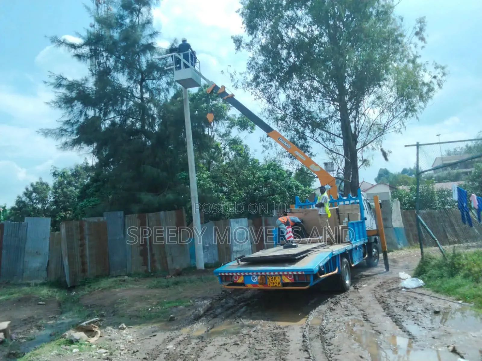 Crane at Hand for Hoisting Solutions