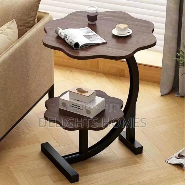 Metallic Crescent Frame 2 Layer Table-Pa - main view