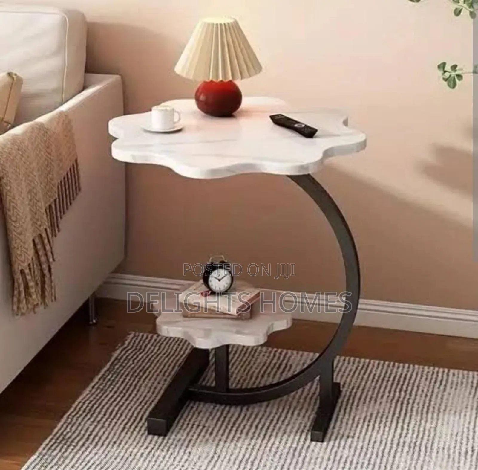 Metallic Crescent Frame 2 Layer Table-Pa