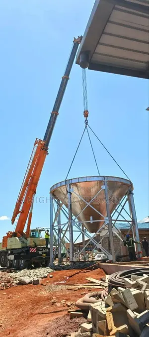Transit Trailers With Cranes Are Available for Transportation