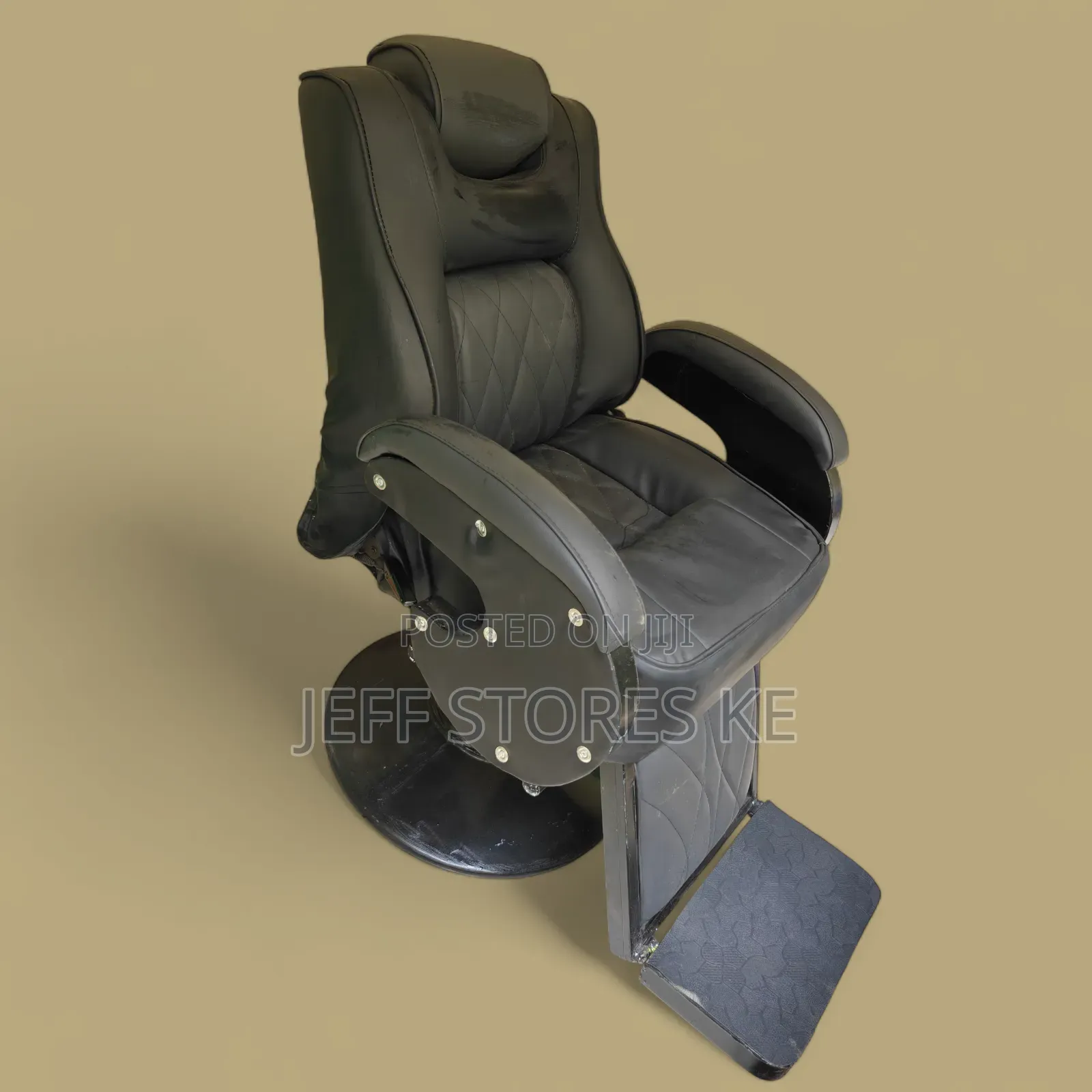 Black Plain Jumbo Recliner Barber Chair