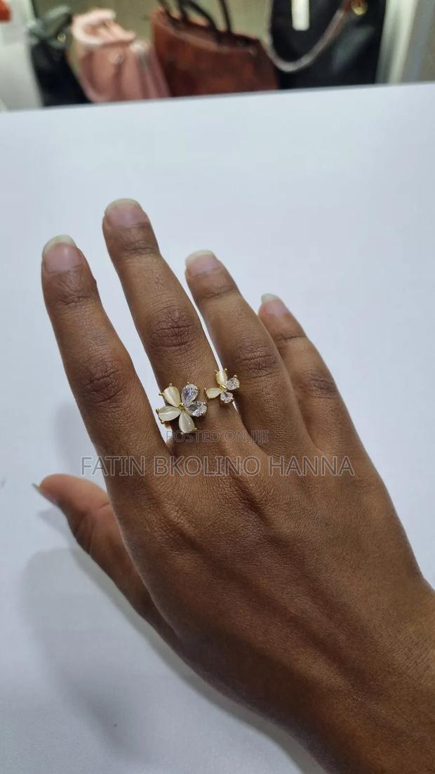 Floral Ring - main view