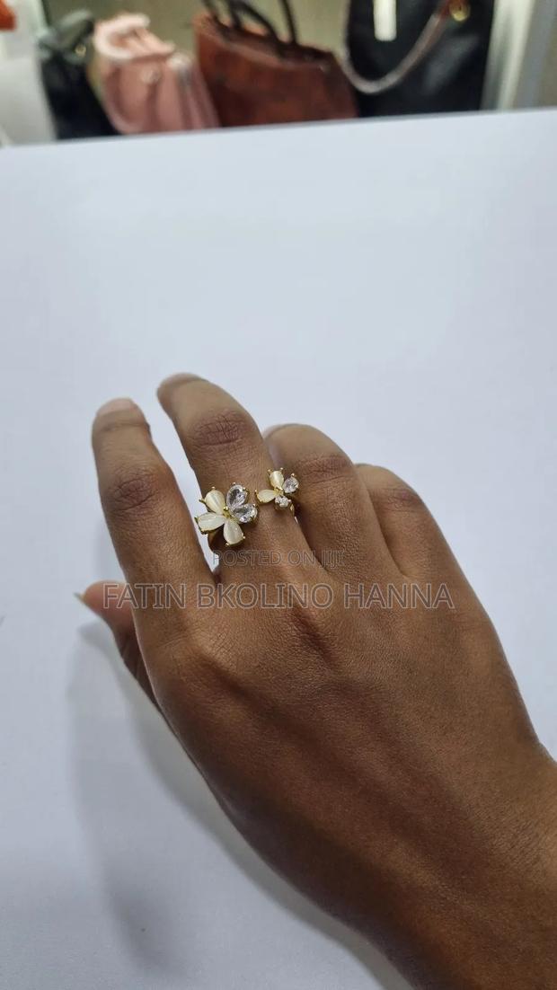 Floral Ring - thumbnail 2