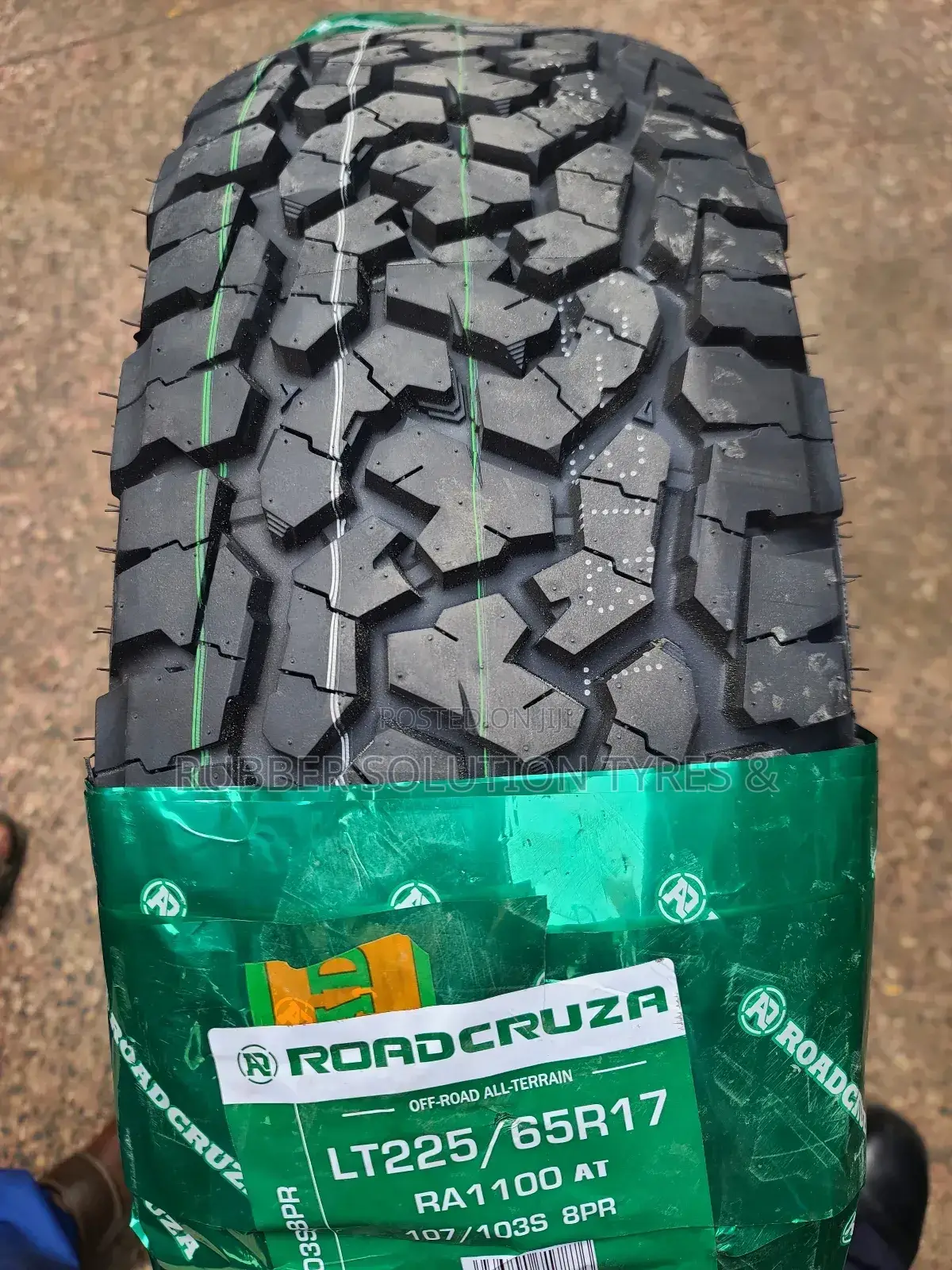 225/65r17 A /T Roadcruza Tires