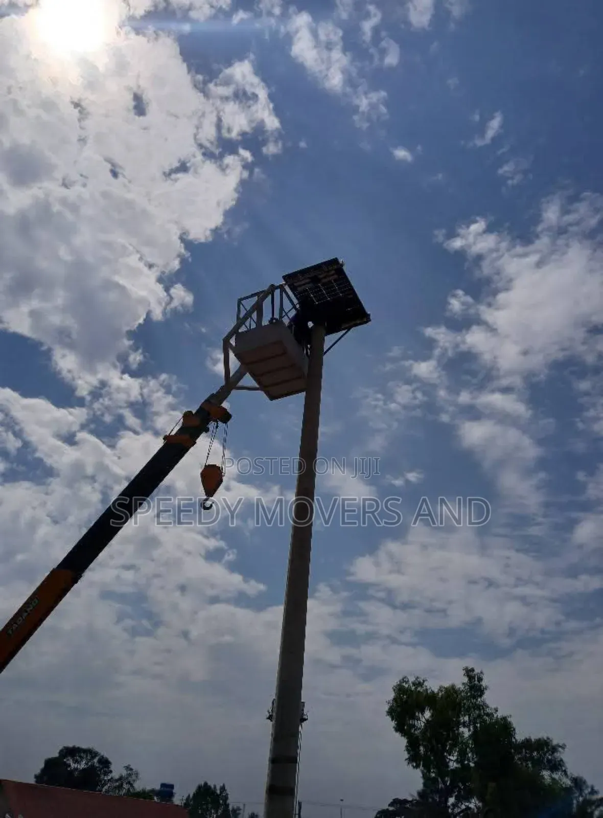 Crane for Lifting of Goods and Items Accesible