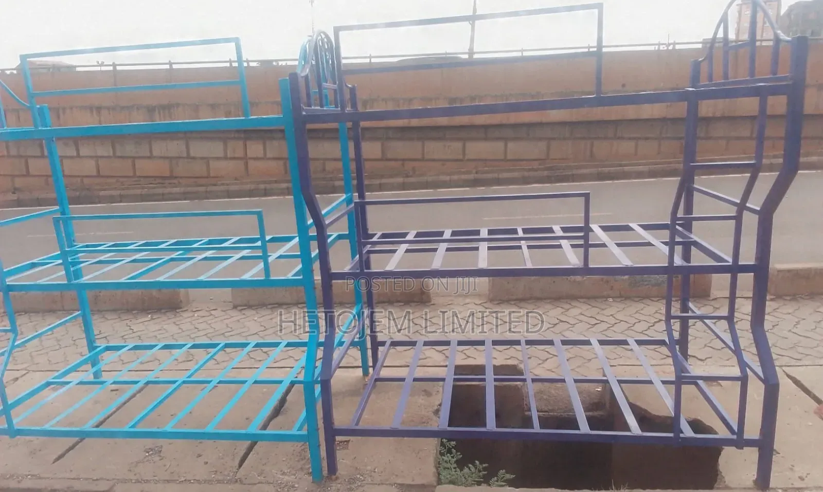 Strong Hostel Bed – 3 Level Design for Maximum Space!