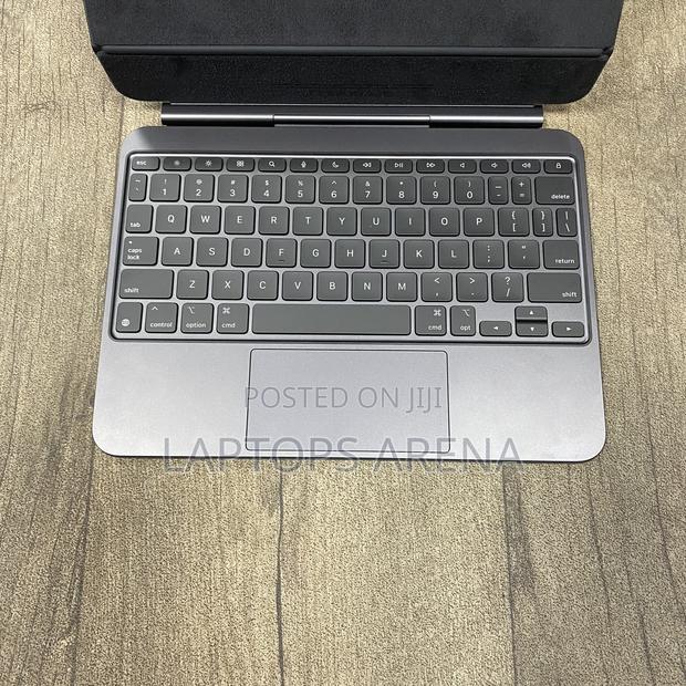 Apple Magic Keyboard for 11” iPad Pro M4 Chip - thumbnail 3