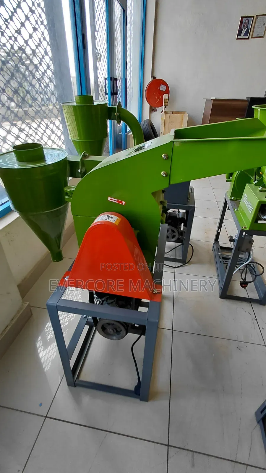 Corn Grinding Mil/Flour Mill With Motor/Engine Offer.