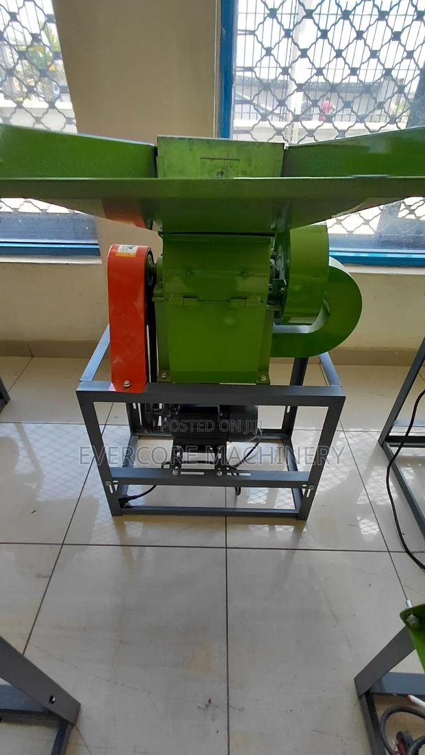 Commercial Heavy Duty Maize Flour Poshomill/Corn Grinder . - main view