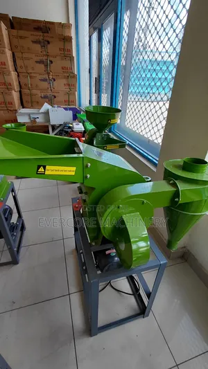 Corn Grinding Mill for Maize Flour Production With Motor/Engine.