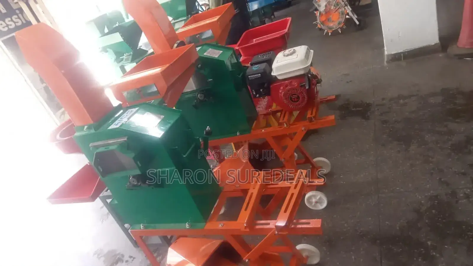 Top Quality Chaff Cutter Machine/400kgs Per Hour