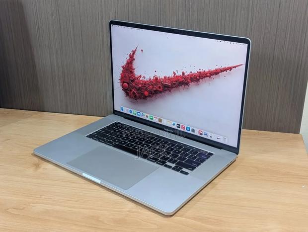Laptop Apple MacBook 2019 32GB Intel Core I9 SSD 1T - thumbnail 3