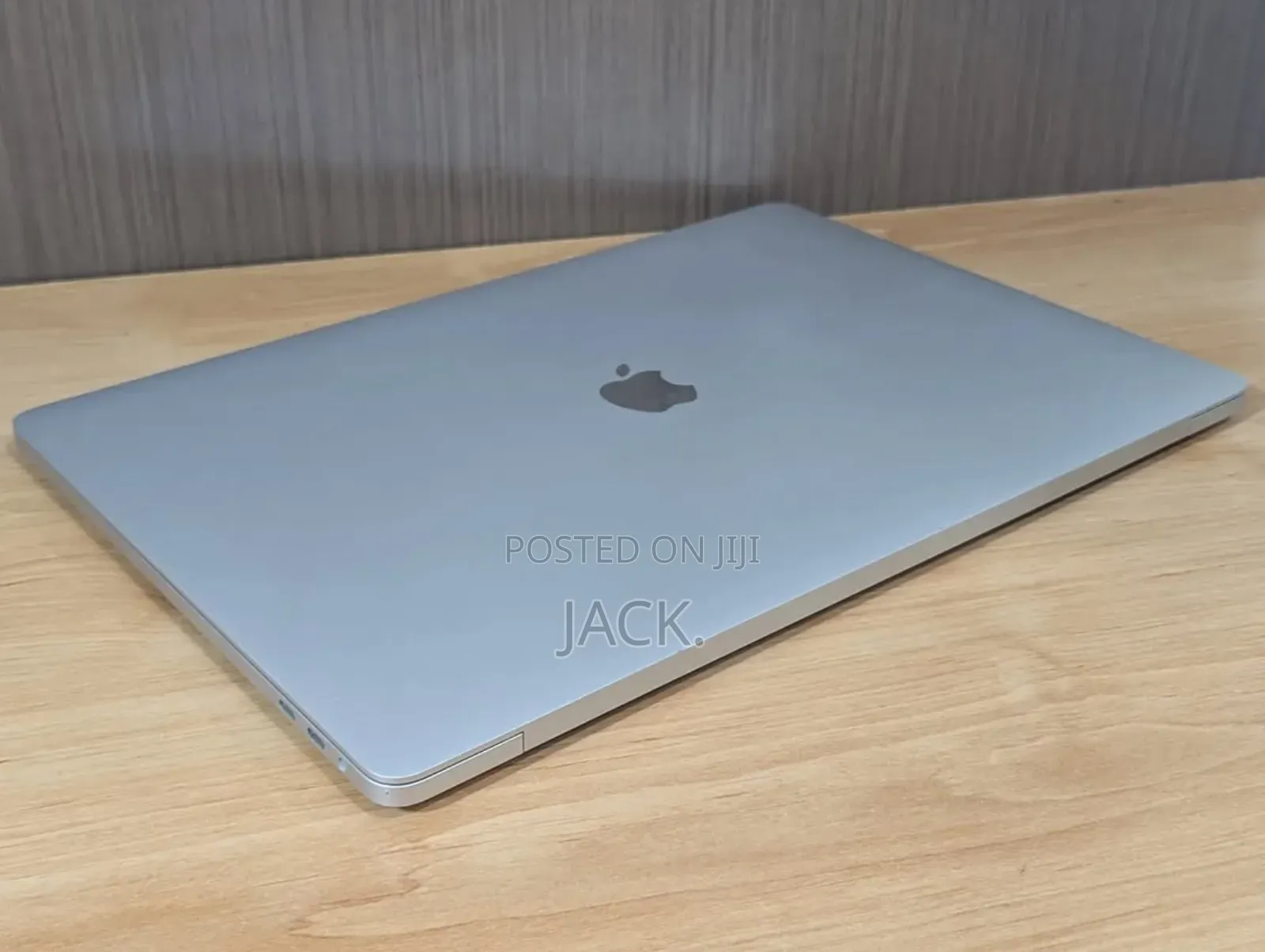 Laptop Apple MacBook 2019 32GB Intel Core I9 SSD 1T