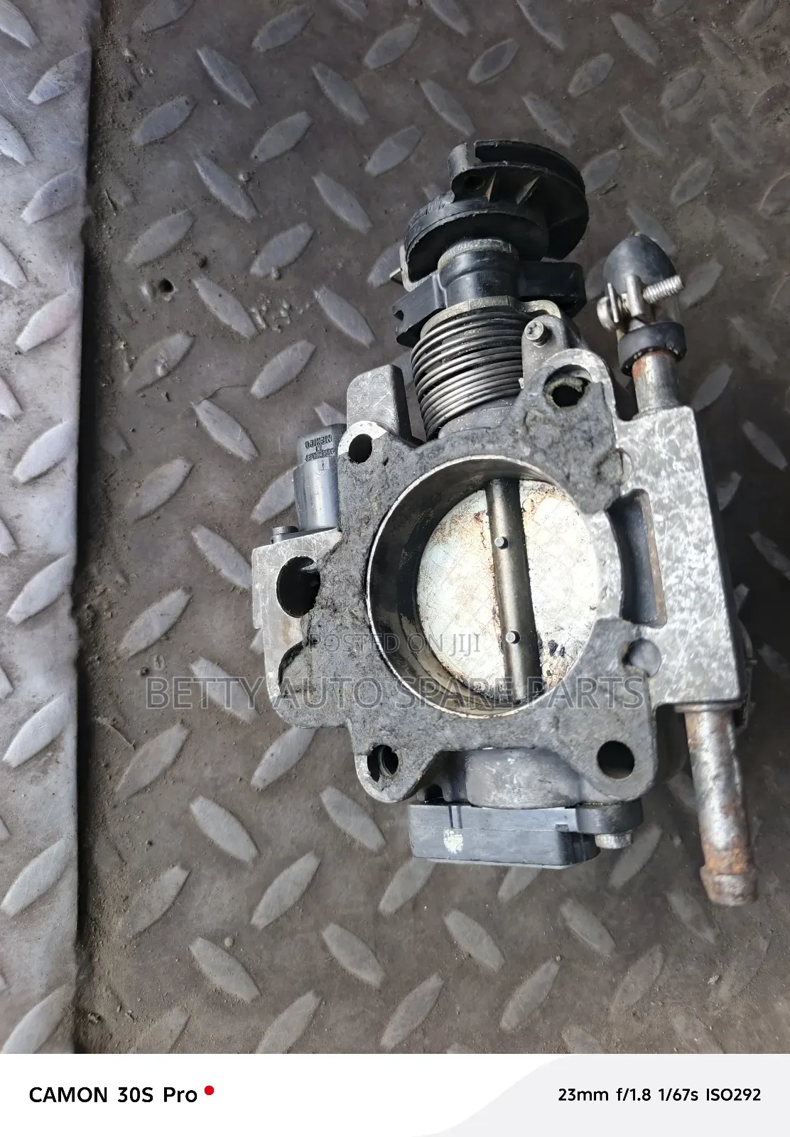 Isuzu Trooper Throttle Body