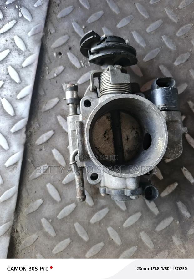 Isuzu Trooper Throttle Body - thumbnail 3