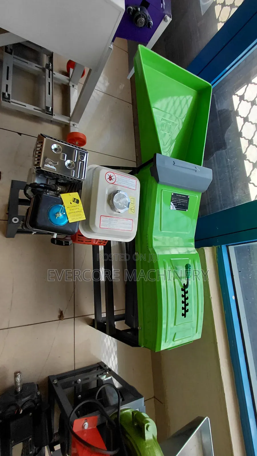 Gasoline Powered Corn Sheller Machine 7.5hp.