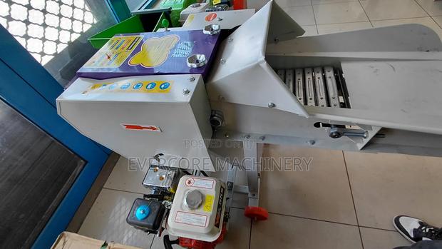 Highspeed New Model Chaff Cutter/Chopper Machines With Gasoline Engine - main view