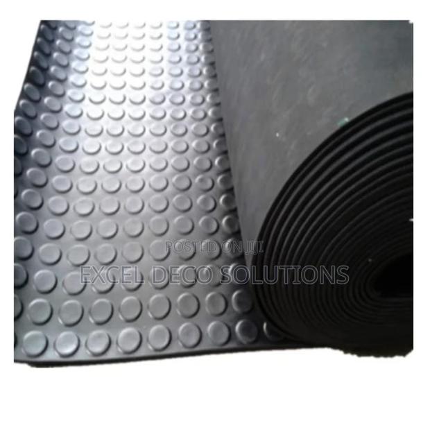 Coin Pattern Rubber Mat Anti-Slip Flooring for Wet High-Traffic Areas