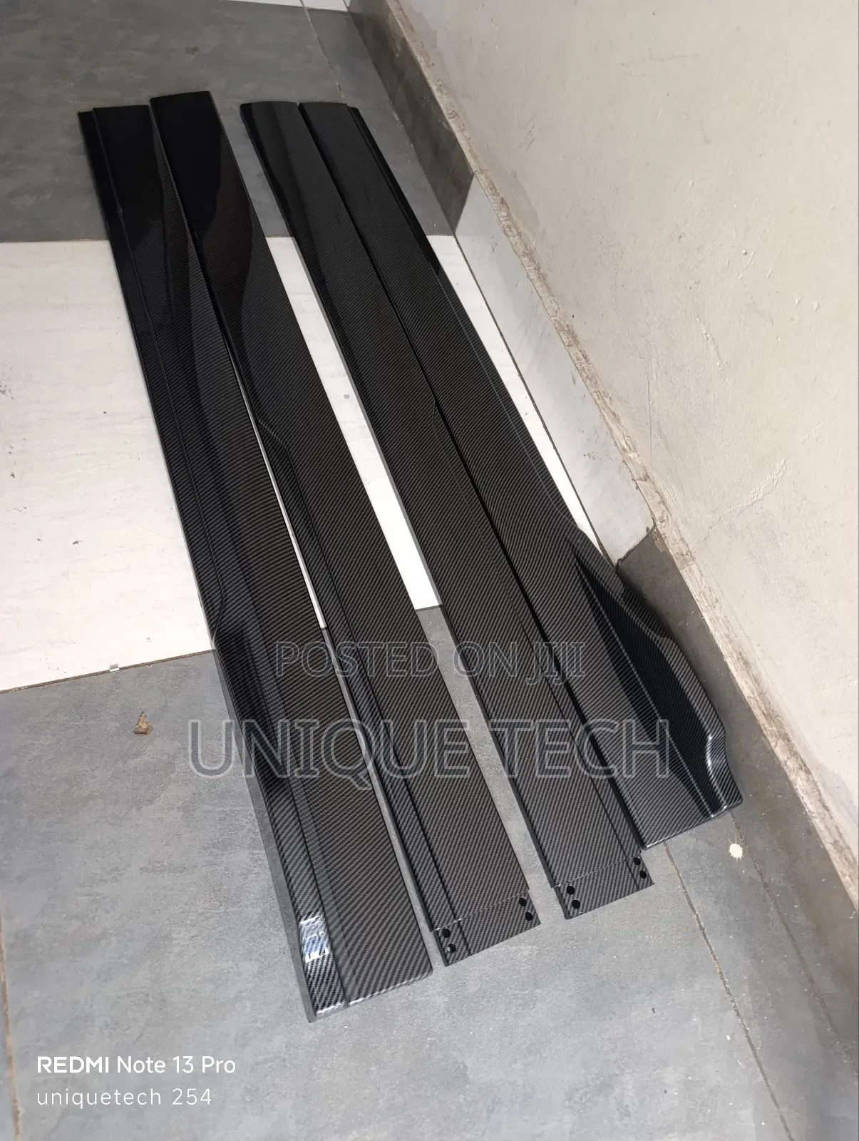 Universal Carbon Design Side Skirts