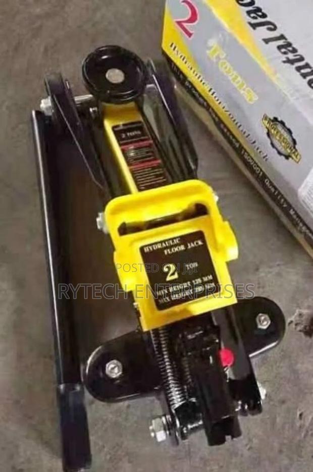 2 Ton Hydraulic Floor Jack - main view