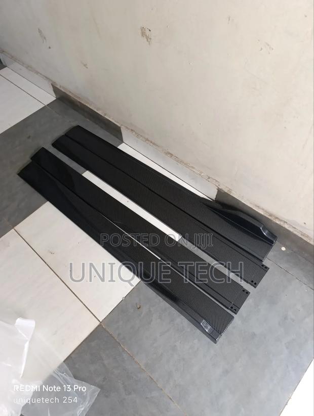 Carbon Finish Side Skirts Universal Type
