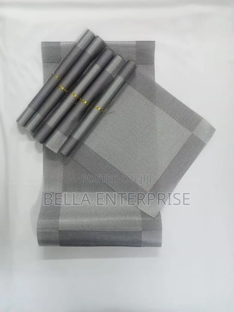 6pcs PVC Table Mats Plus One Table Runner