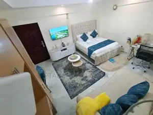 Spacious and Superclean Studio Available in South B