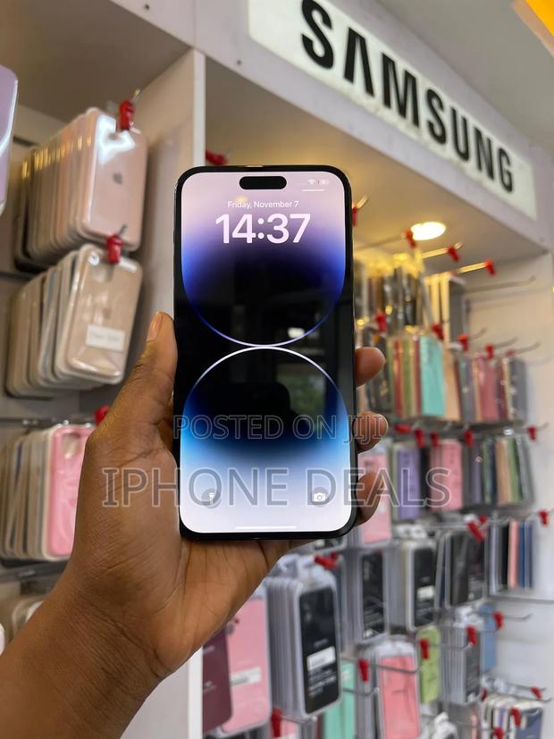 Apple iPhone 14 Pro Max 256 GB Black - main view