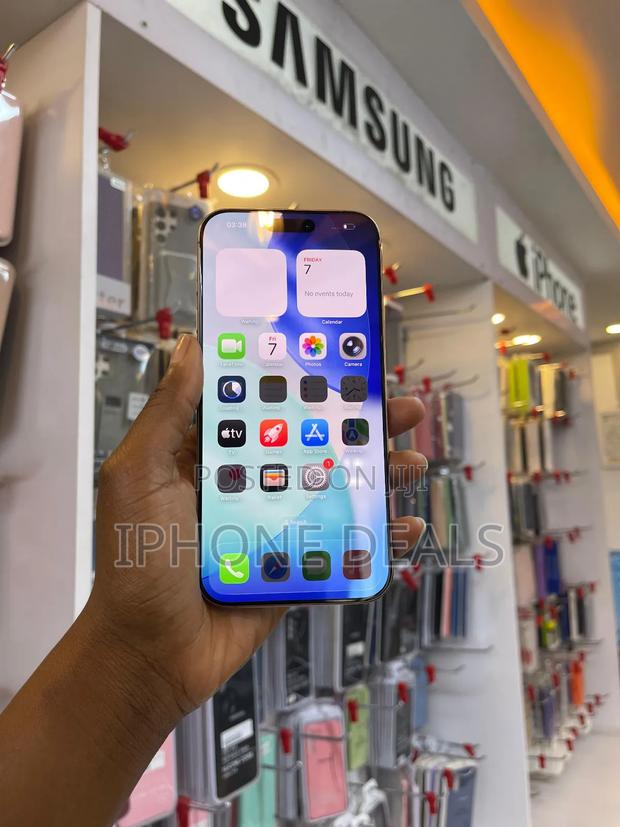 Apple iPhone 16 Pro Max 256 GB - main view