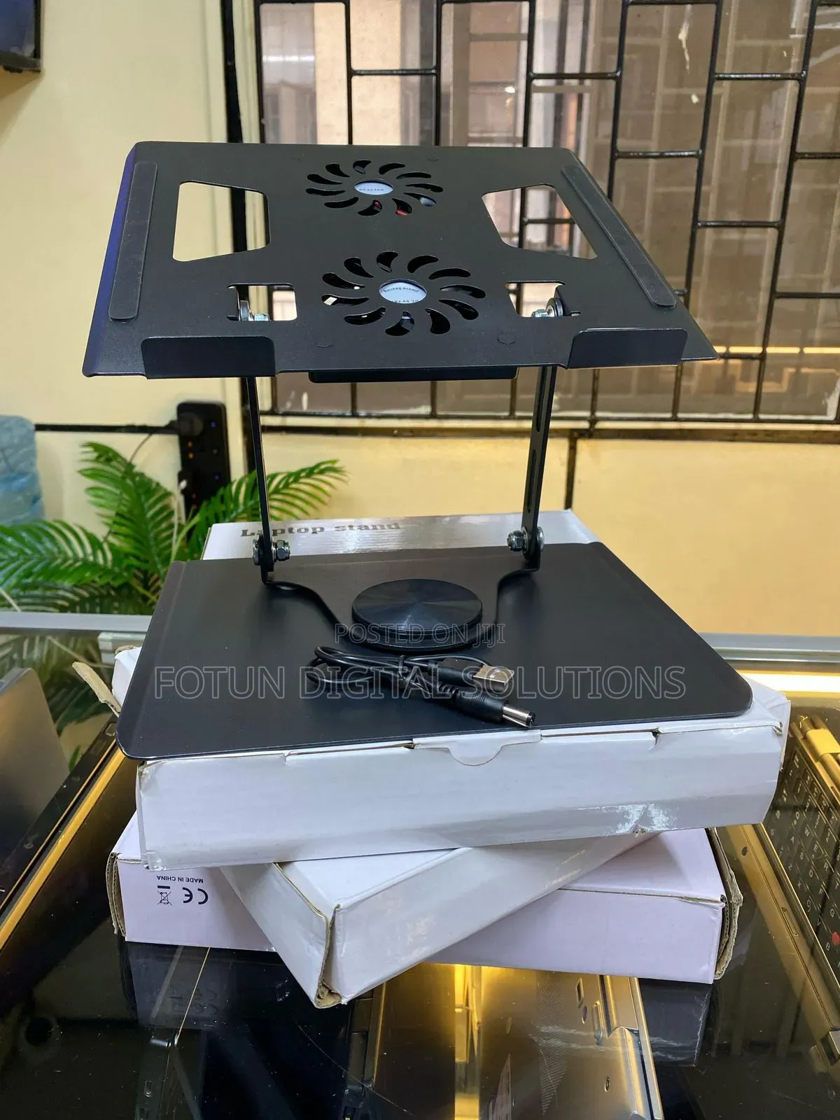 360° Degree Laptop Stand With 2 Funs