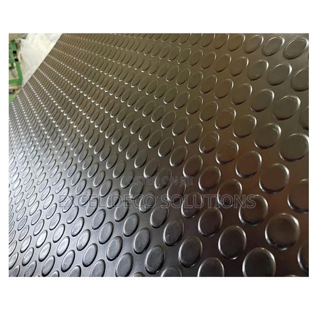 Coin Design Rubber Mat – Strong Grip, Modern Look - main view