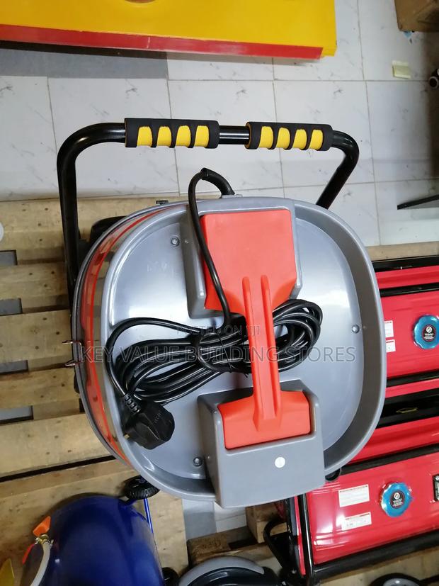 Thorough Wet and Dry Vacuum Cleaner