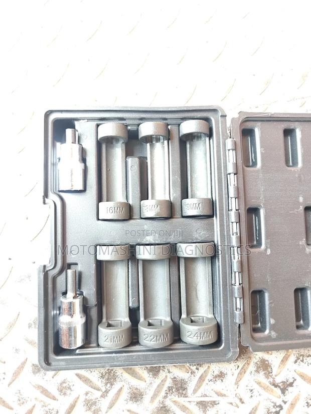Vehicle Shock Absorber Strut Nut Remover and Fitting Socket Set - main view