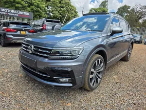 Volkswagen Tiguan 2019 Gray