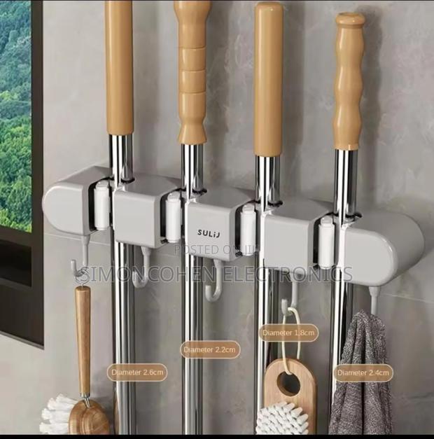 Universal Punch Free Mop Holder - main view