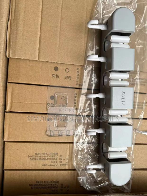 Universal Punch Free Mop Holder - thumbnail 3