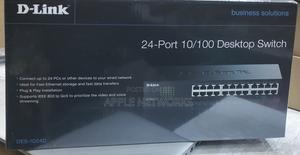 24-Port 10/100 Desktop Switch Des-1024d - main view