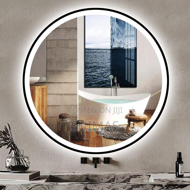 Circular Led Bathroom Mirror – Frontlit