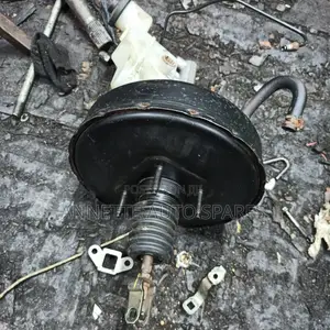 Toyota Hilux Vigo Brake Booster